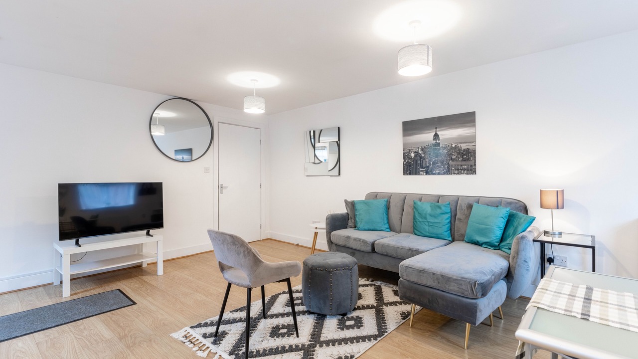 Photo of Livingroom in Chadwell
