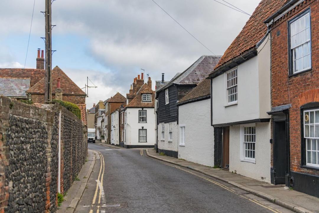Photo of Others in Sandwich
