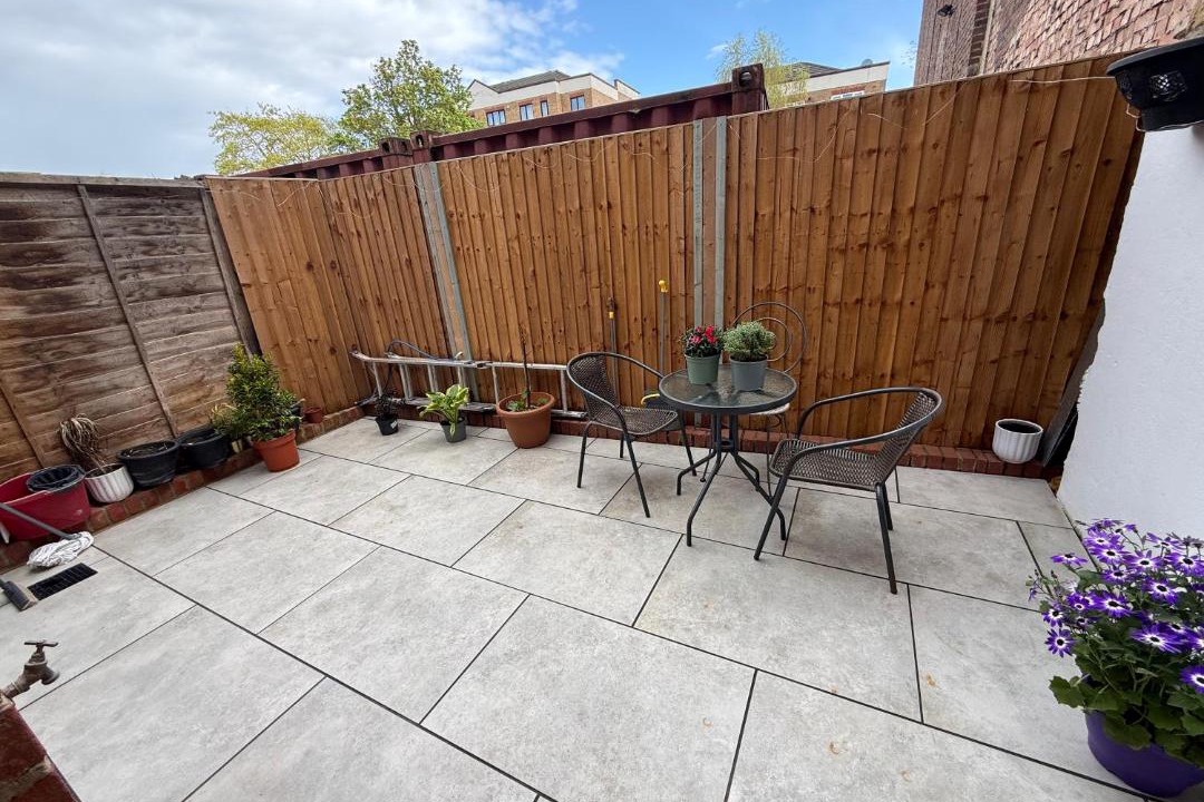 Photo of Patio Balcony in Bow