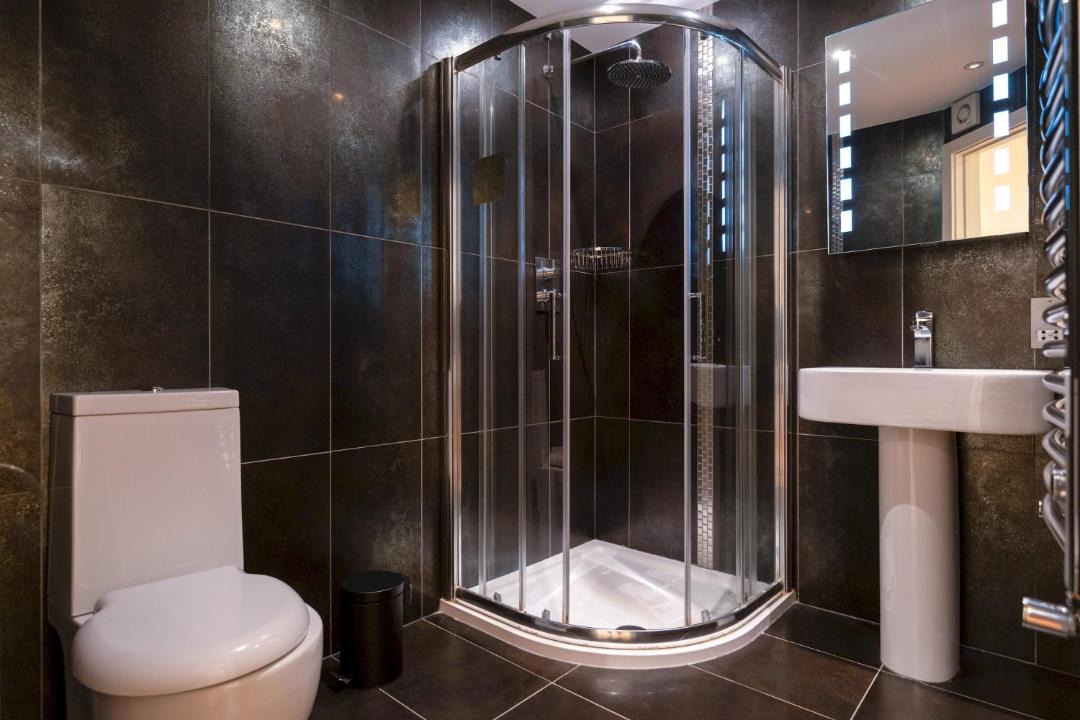 Photo of Bathroom in Borehamwood