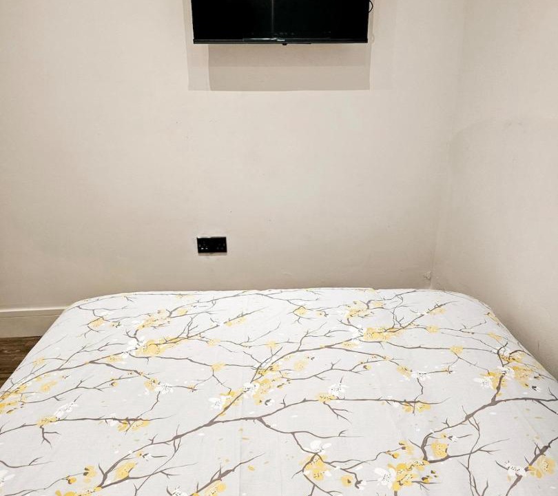 Photo of Bedroom in Newham