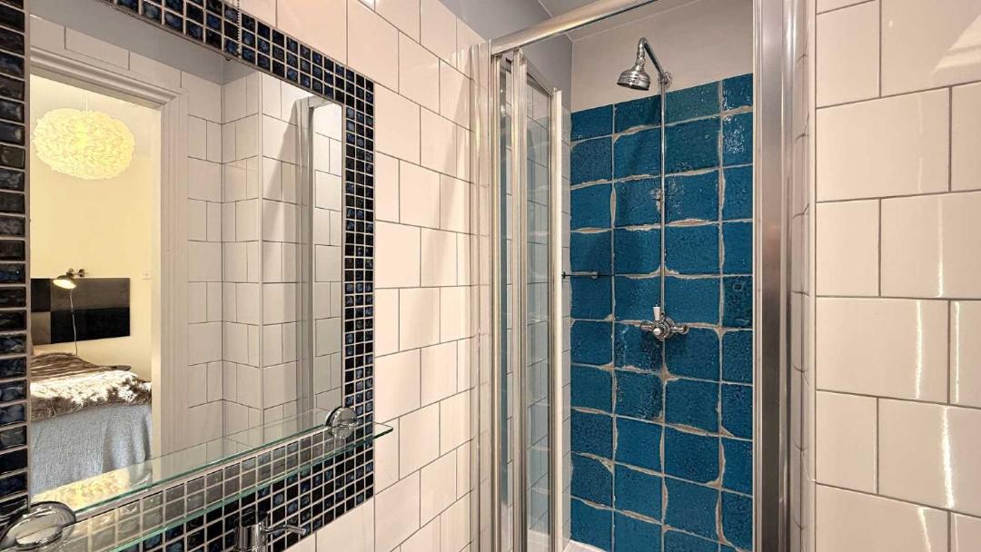 Photo of Bathroom in Douglas Promenade