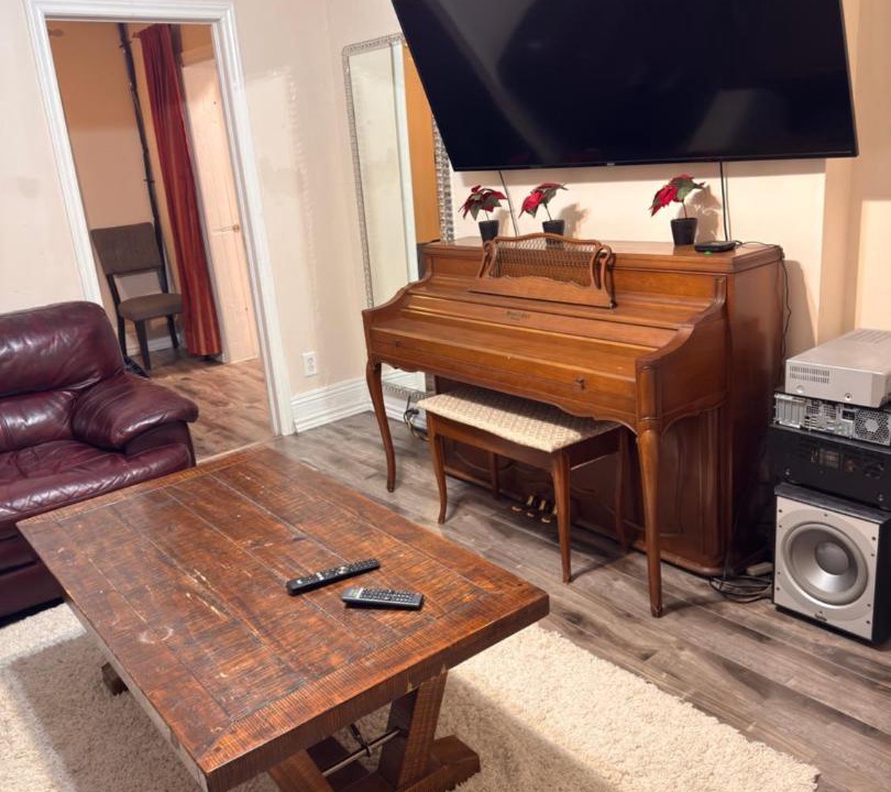 Photo of Livingroom in Durham Region