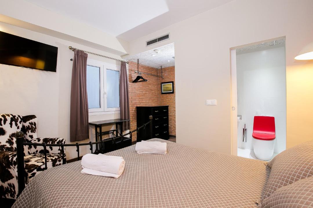 Photo of Bedroom in Roses Town Center