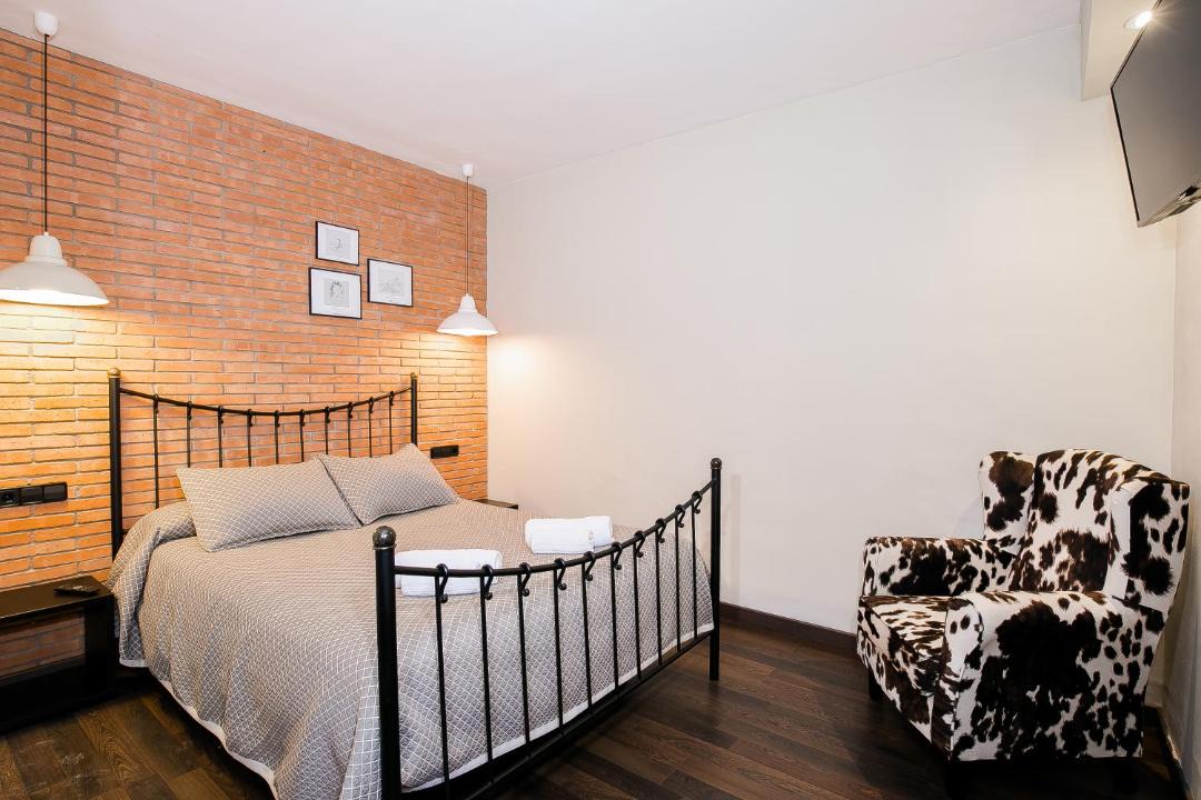 Photo of Bedroom in Roses Town Center