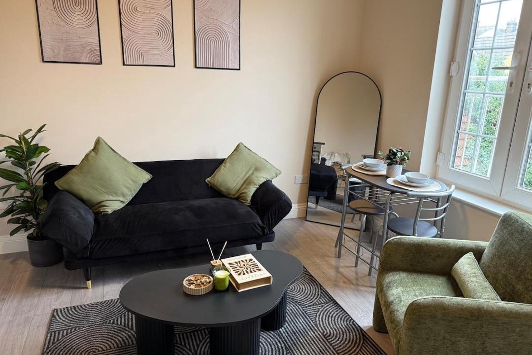 Photo of Livingroom in Seven Kings