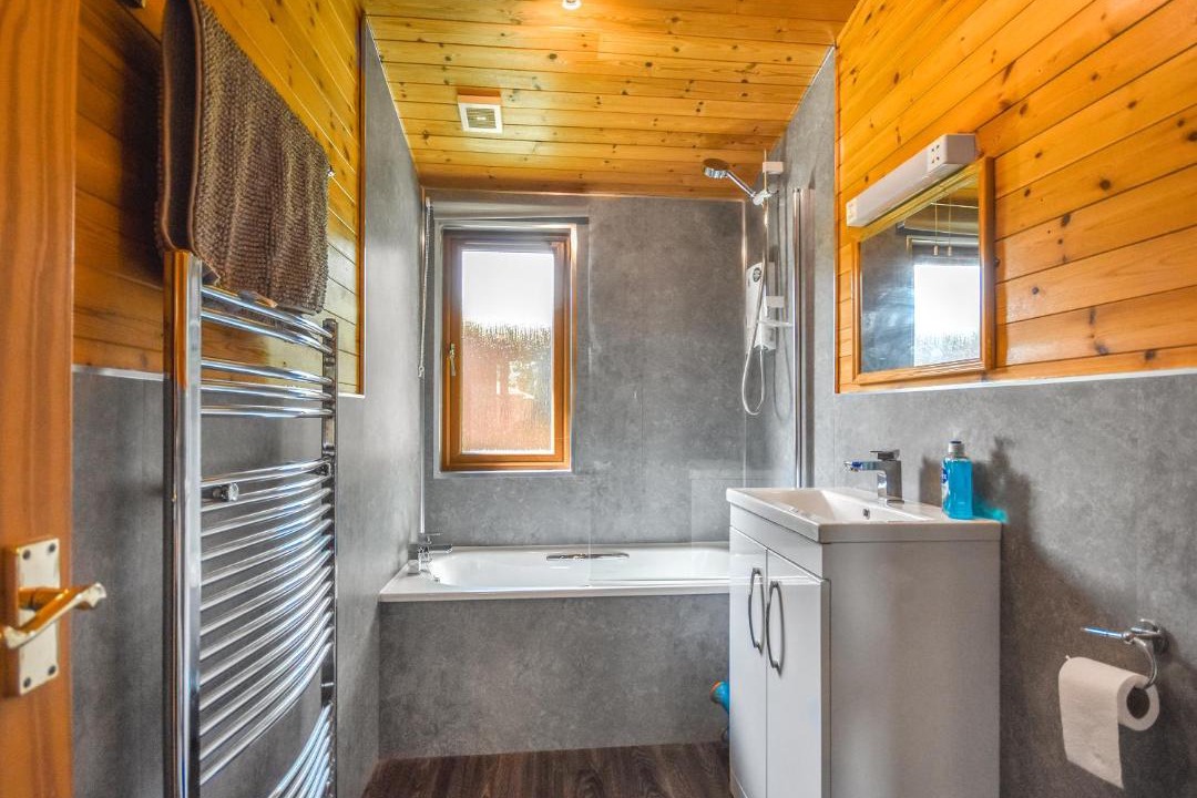 Photo of Bathroom in Rowardennan