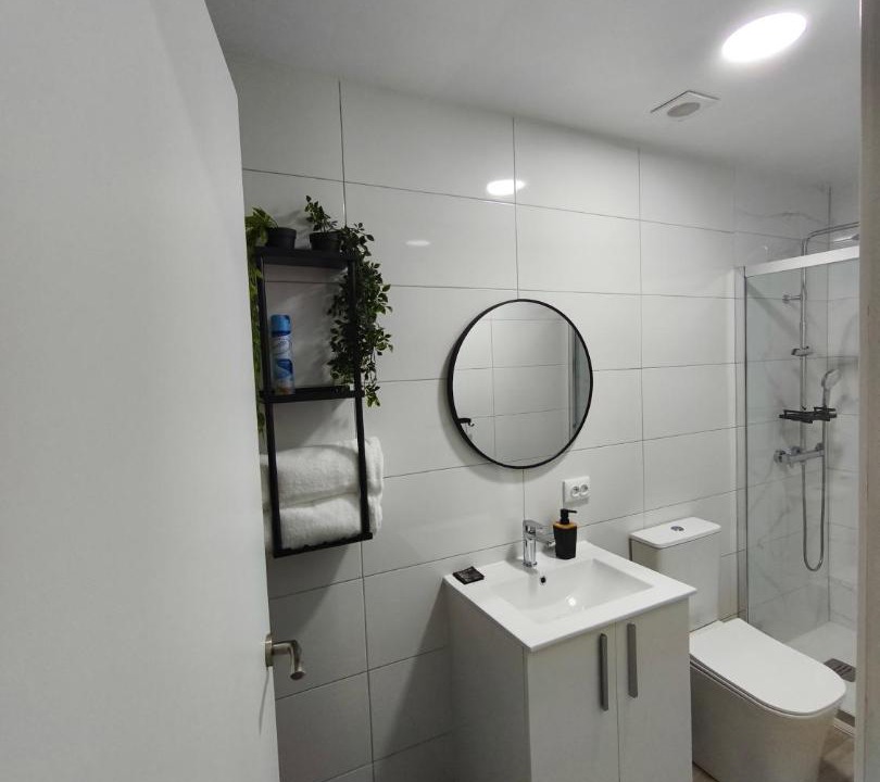 Photo of Bathroom in La Jonquera