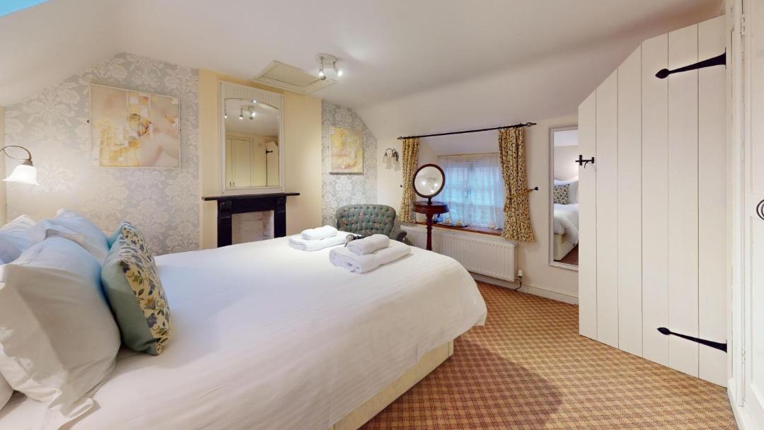 Photo of Bedroom in Adderbury