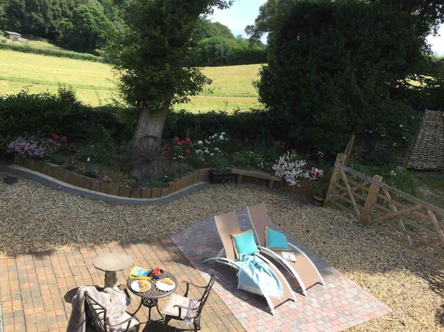 Photo of Others in Burley