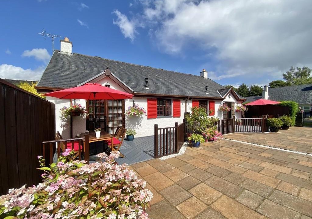 Photo of Others in Luss