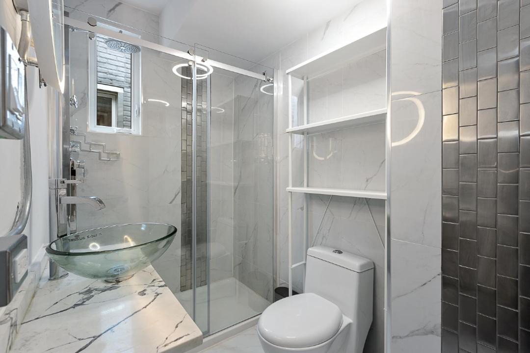 Photo of Bathroom in Lowertown