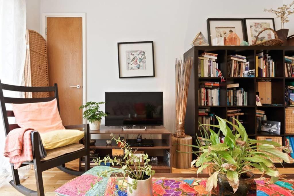 Photo of Livingroom in Newham