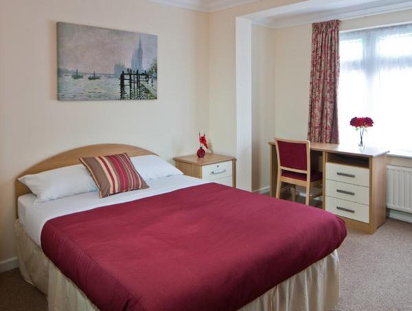 Photo of Bedroom in Havering