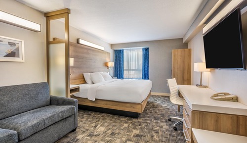 Suite, 1 King Bed, Non Smoking