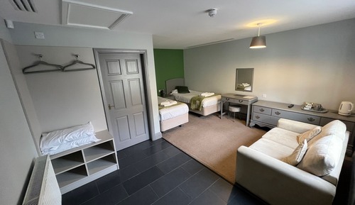 Standard Twin Room, Ensuite (Wet Room)