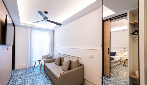 Junior Suite (2 Adults and 1 Child)
