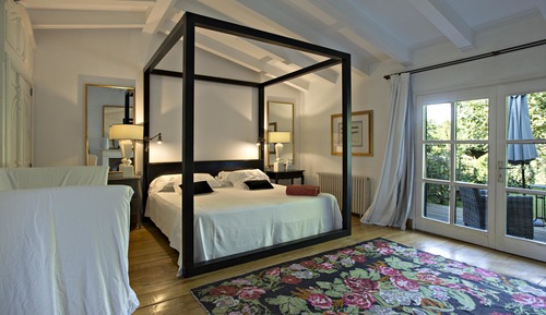 Suite, Garden Area
