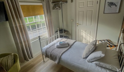 Deluxe Single Room