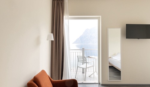 Standard Double Room, Balcony, Lake View