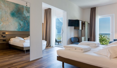 Signature Double Room, Lake View