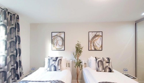 Apartment, 2 Bedrooms (in Gallions Reach, 209 DRI)