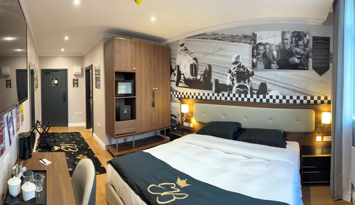 Luxury Suite, 1 King Bed, Non Smoking, Ensuite