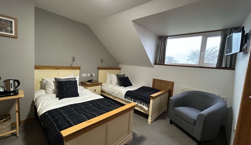 Standard Twin Room