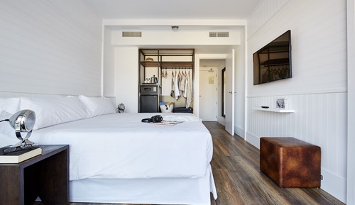 Single Room, Balcony