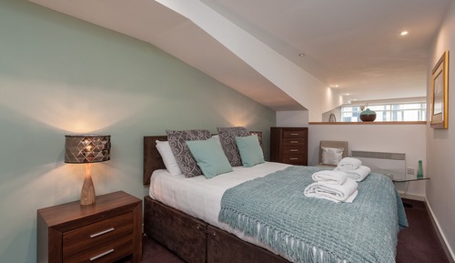 Apartment, 2 Bedrooms (145 Albion street)