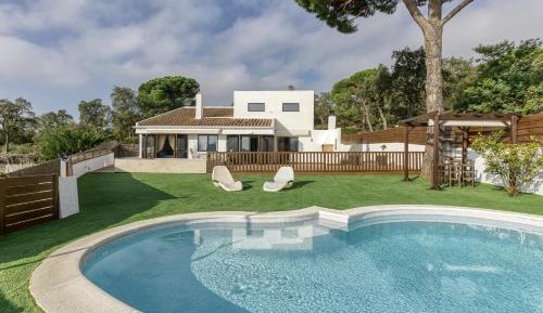 Villa with Sea View