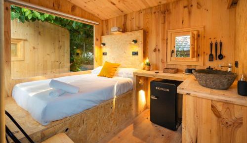 Yuca Tent with private bath and see views