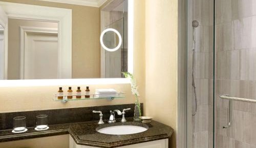 Fairmont Gold with Two Double Beds and Exclusive Lounge Access