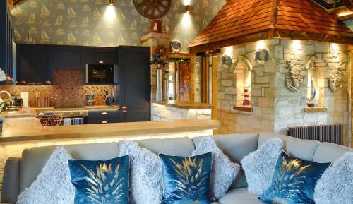 Two-Bedroom Holiday Home