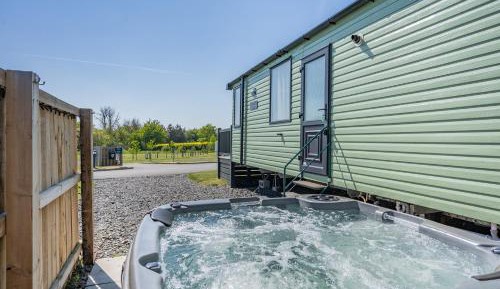 Mobile Home 7