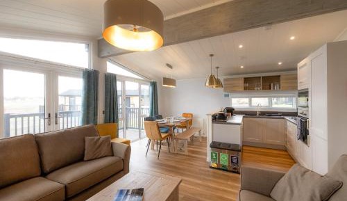 3-Bedroom Lodge - No Pets - Without Hot Tub