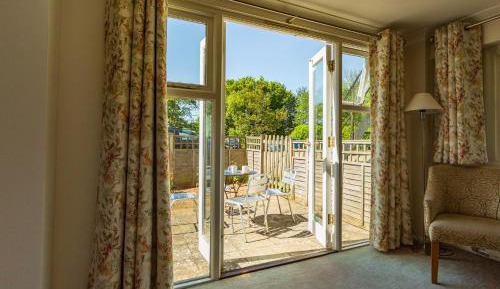 Double or Twin Room with Terrace