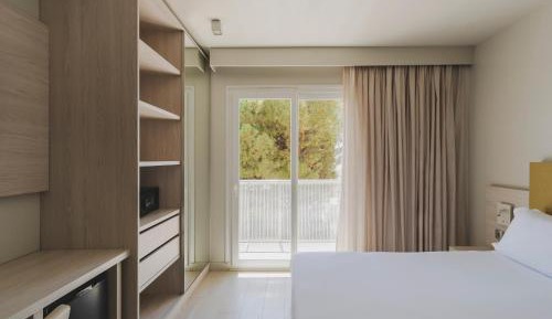 Double or Twin Room with Balcony