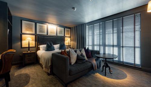 Superior King Room