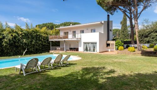 Villa with Private Pool