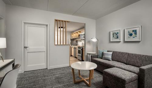 One-Bedroom King Suite with Sofa Bed 