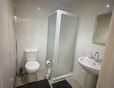 Twin Room with Private Bathroom