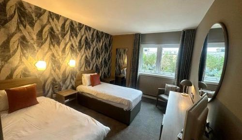 Superior Twin Room