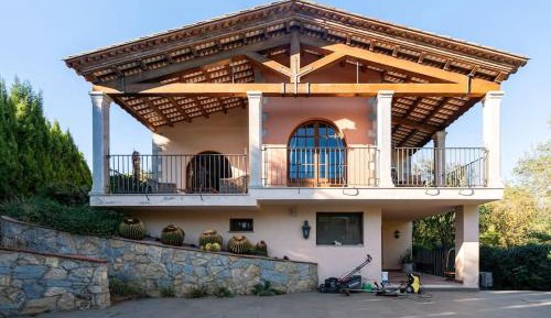 Deluxe Villa