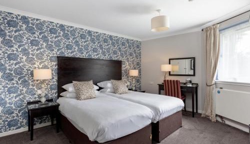 Superior King or Twin Room with Shower - Garden View