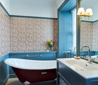 Suite with Garden View