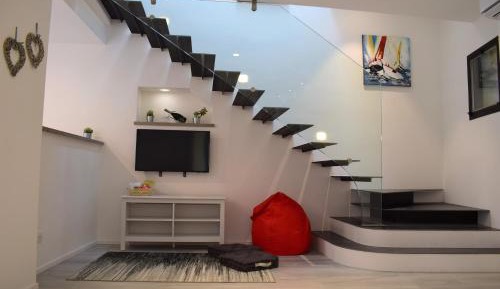 Apartment - Split Level
