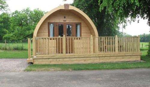 Camping Pod Sleeps 4 (SHARED BATHROOMS)