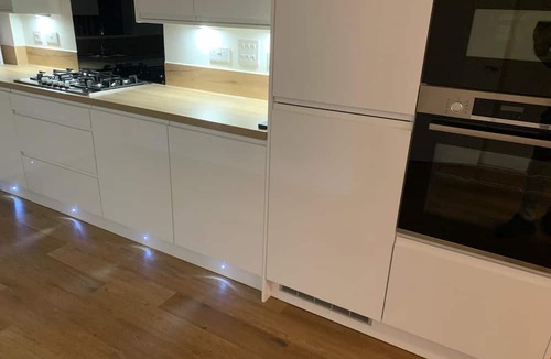 South Ockendon House | Brand New Entire 4 Bed House/Multiple Parking
