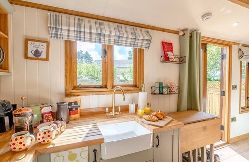Newton Cottage | 1 Bed in Broxburn (oc-t44711)